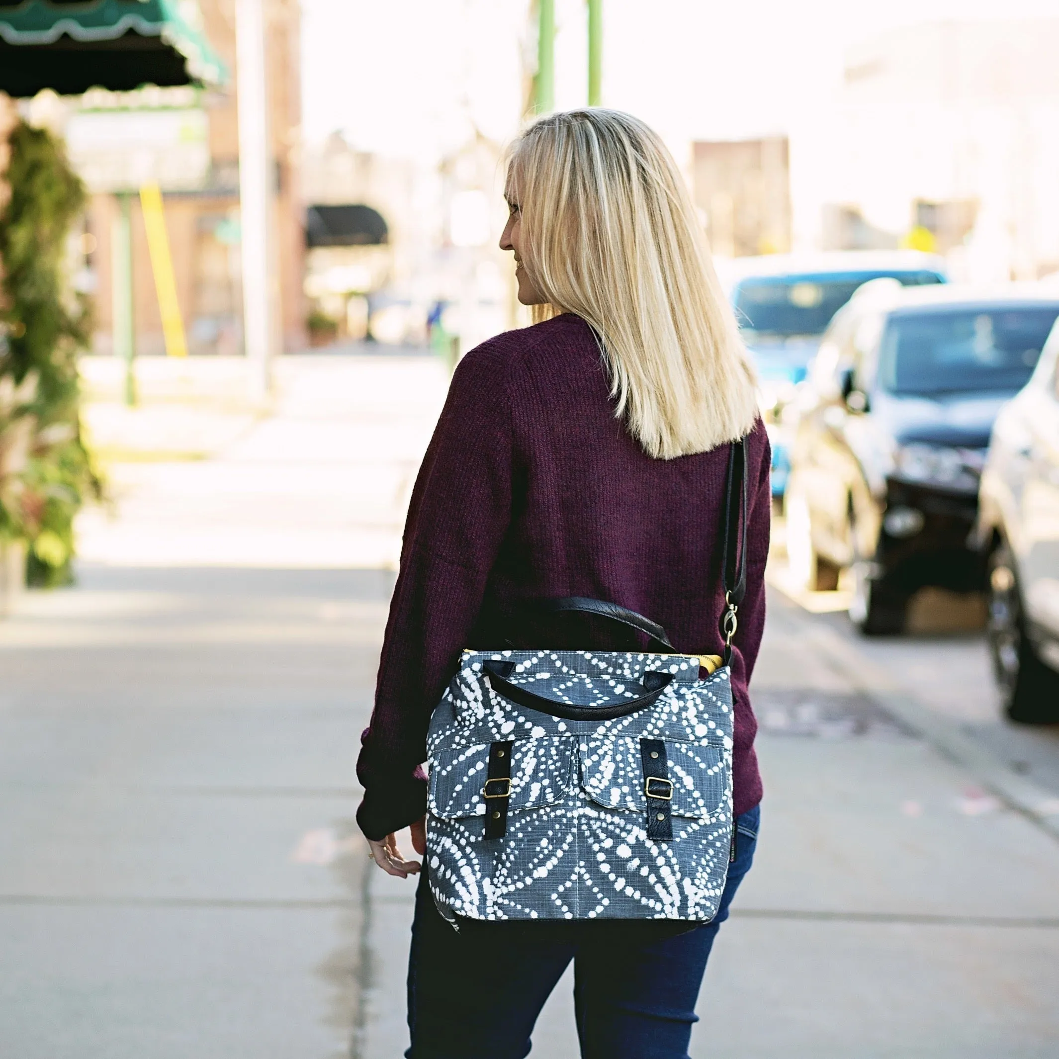Amber Crossbody Premier: Zephy Mae