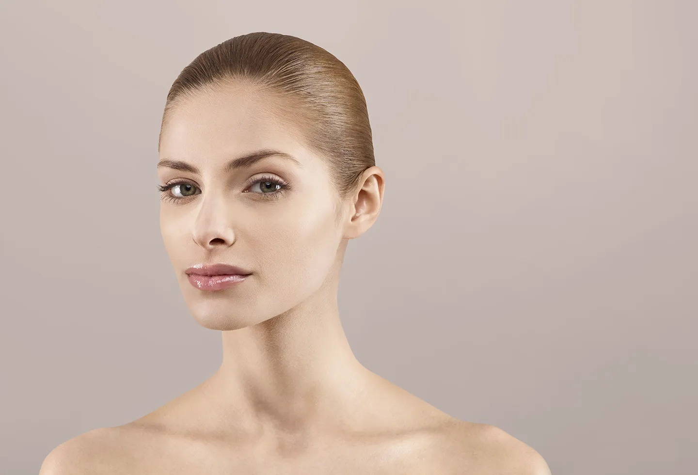 OSLO BIKOR Compact Powder N°2